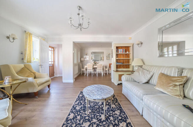 Reception room 