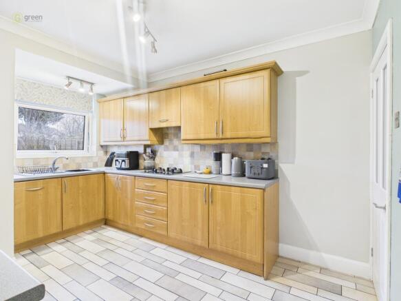 cam05591g0pr0113still028