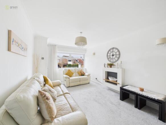 cam05591g0pr0128still030