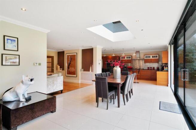 22 Littleton Crescent - NpuphaEbjn65gfiaPqBU.jpg