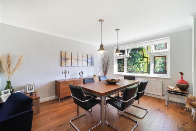 39 Audrey Gardens - IrdVsI7uAOFPIeFstJ3b.jpg