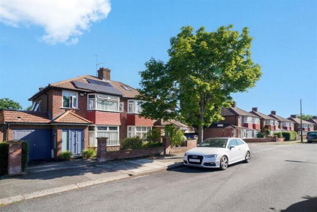 5 Oakwood Crescent - LjYg76zrJkz53KNCZGVC.jpg