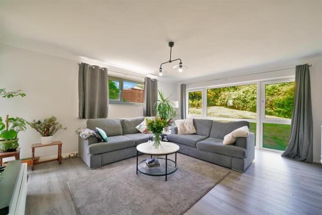 20 Lantern Close - Iv6fM4SZkzEgxr51YiTT.jpg