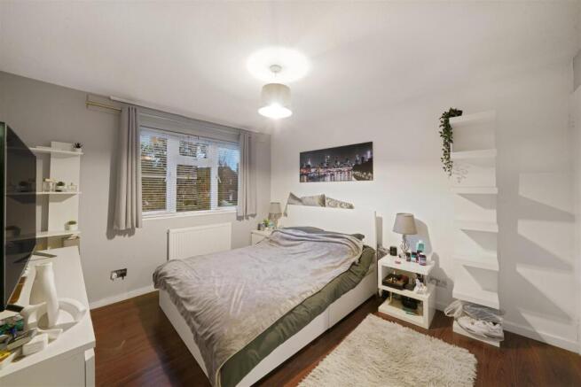 6 Salmond Close - thUptGX5EeKBVn77NEUS.jpg