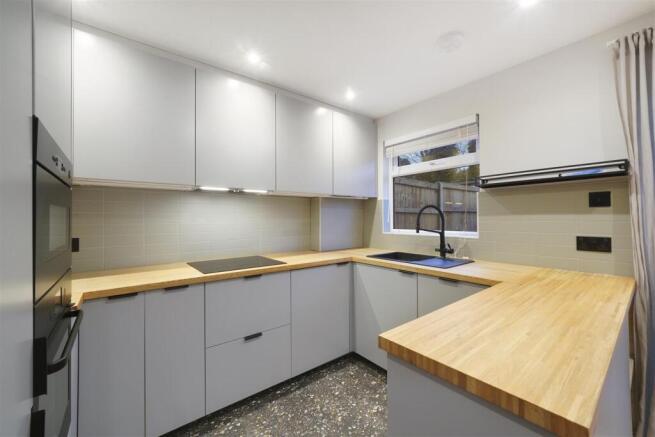 4 Denise Court, Eton Avenue - ejVzvbRrTUVBJwmz1xjV