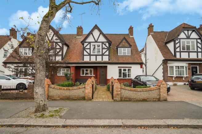 35 Medway Gardens - woA73ZAB6WDGJm5mve8k.jpg