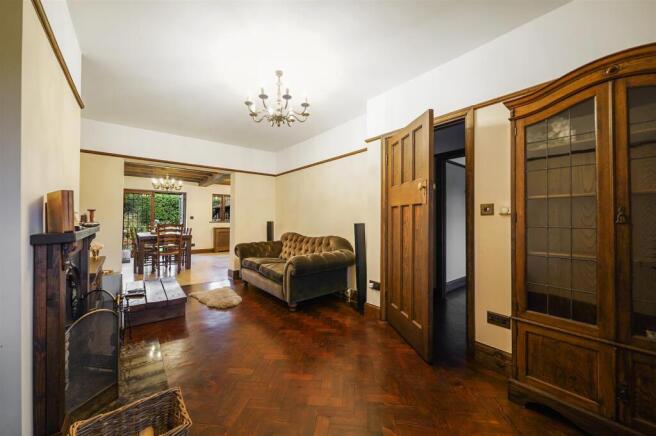 35 Medway Gardens - 7mQXgNGFejZami7ljllI.jpg