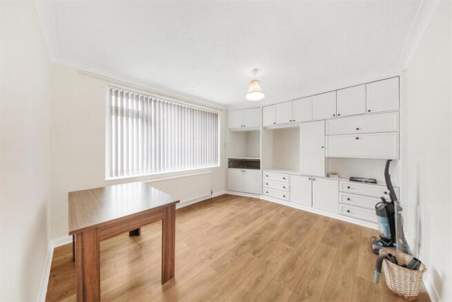 98 Carlton Avenue West - KPlRL2z8ZPVoDZ5plXxO.jpg