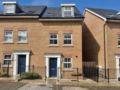 Enterprise Avenue, Tiverton