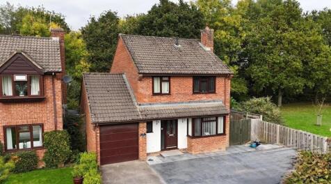Rose Close, Tiverton