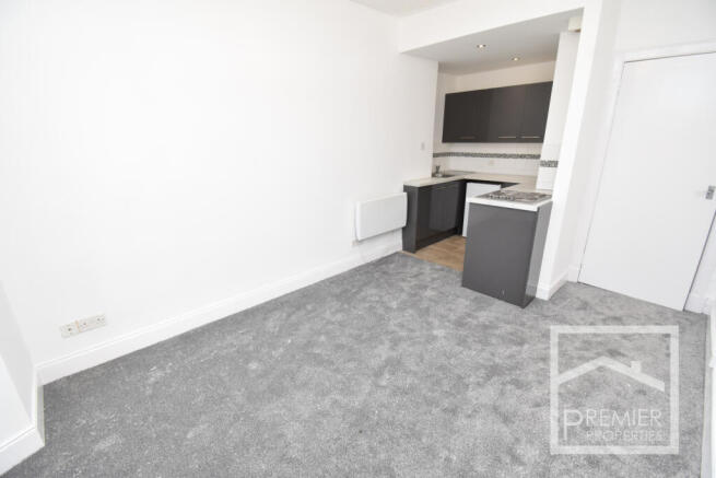 Lounge/Kitchen