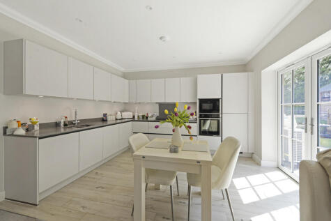 Genn Park, Boughton Monchelsea, Maidstone, Kent, ME17 4XS