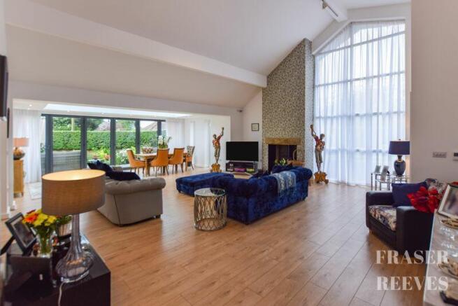 Stunning Entertaining Space