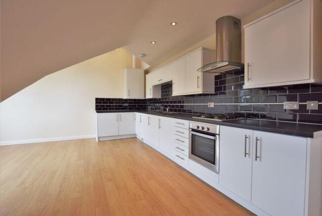 OPEN PLAN LIVING ROOM / KITCHEN