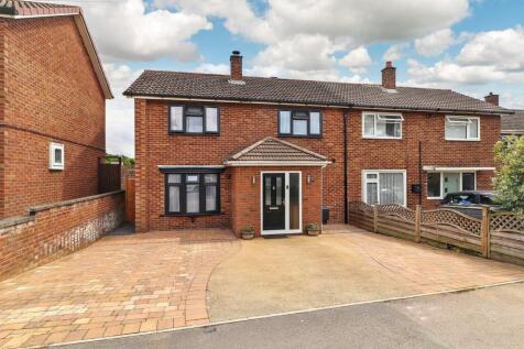 Ashdown Road, Stevenage, Hertfordshire, SG2