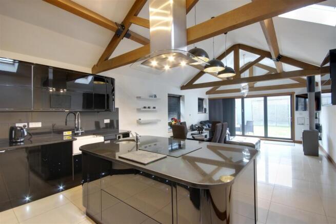Open Plan Living/Dining/Kitchen