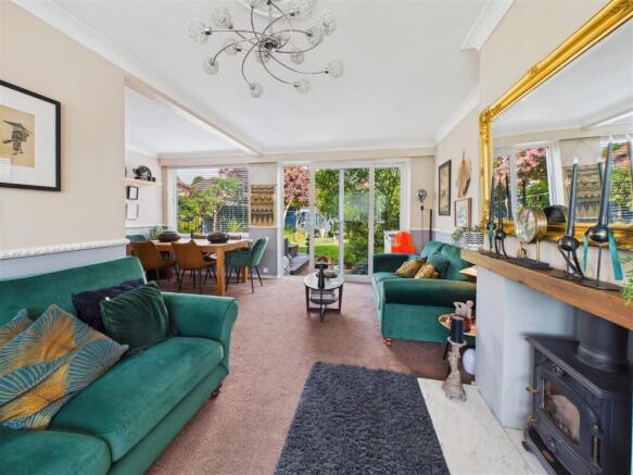 Living/Dining Room