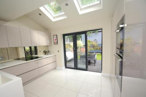 Clough Road, Droylsden, M43