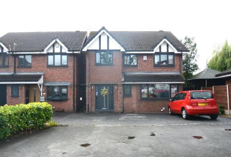 Magpie Close, Droylsden, M43