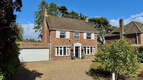 Manor Place, Speen, Newbury, RG14 1RB