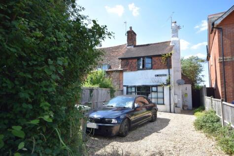 Isington Road, Binsted, Alton, GU34