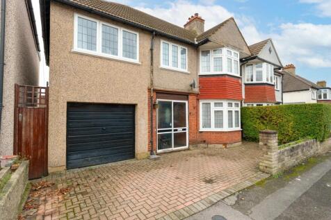 Bramley Road, Sutton, SM1
