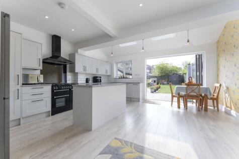 Waverley Avenue, Sutton, SM1