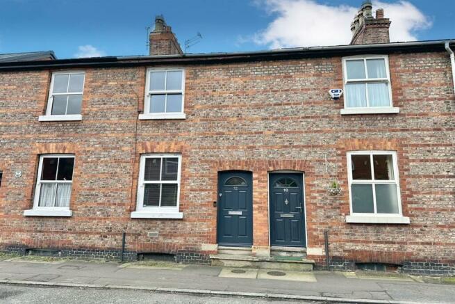 2 bedroom terraced house for sale in Albert Hill Street, Didsbury, M20