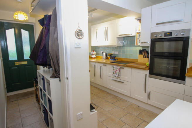 Hall/kitchen