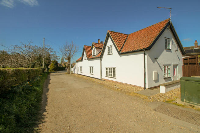 Main front