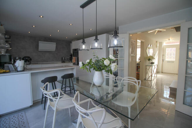 Kitchen / Dining room