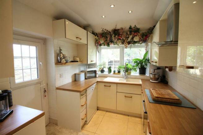 Fitted Kitchen