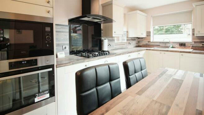 Kitchen/Breakfast Room