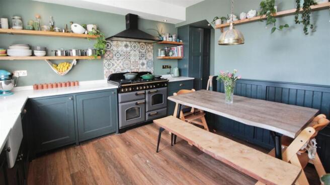 Kitchen/Dining Room