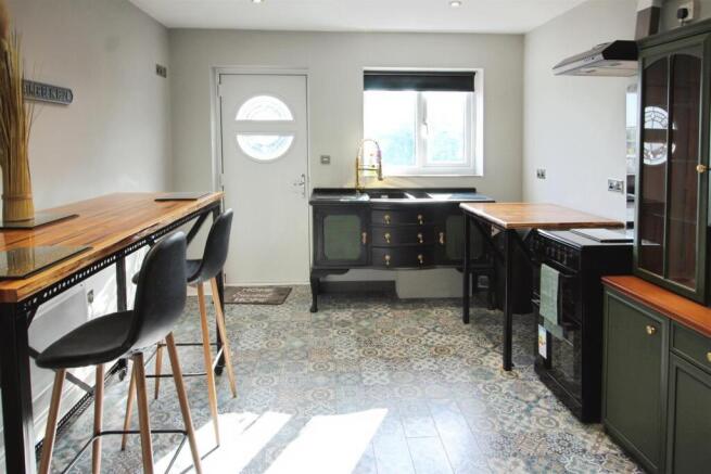 Kitchen/Dining