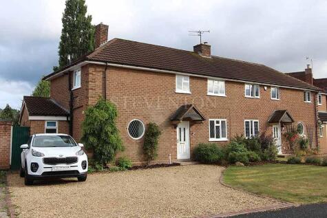 Highlands Road, Finchfield, Wolverhampton, WV3