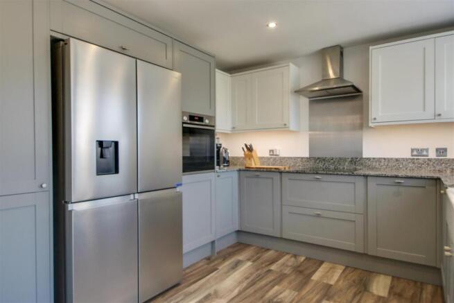 Kitchen (17).jpg