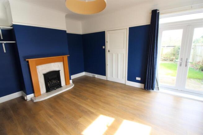 Dining room.JPG