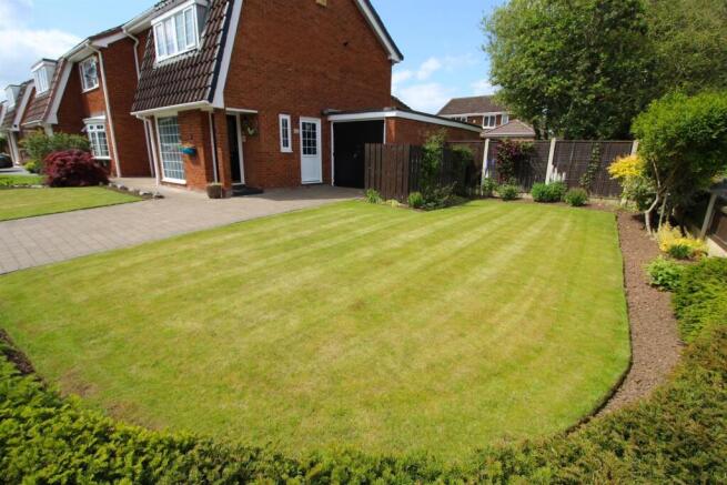 Garden - Side