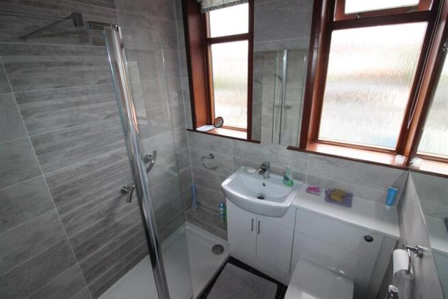 Shower Room.JPG