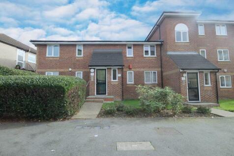 Long Drive, Greenford