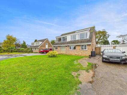 St Leonards Close, Scole