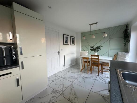 Kitchen/Dining Room