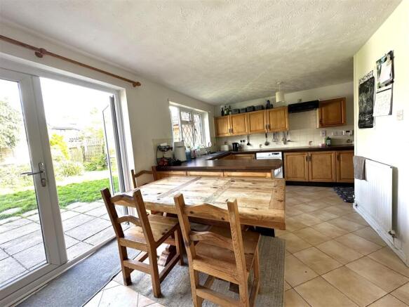 Kitchen / Diner