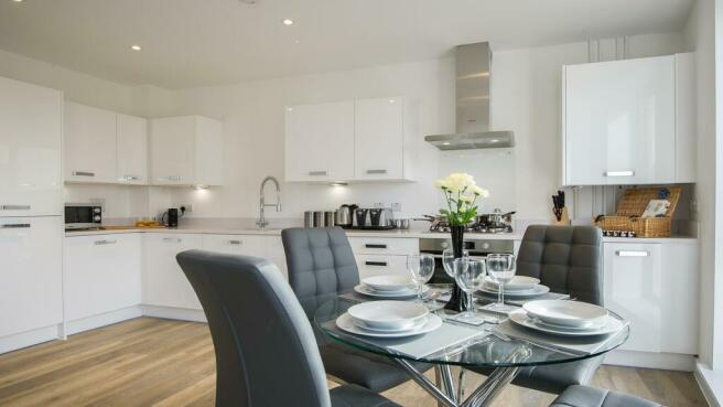 Tailored Stays De Havilland House Kitchen and Dini