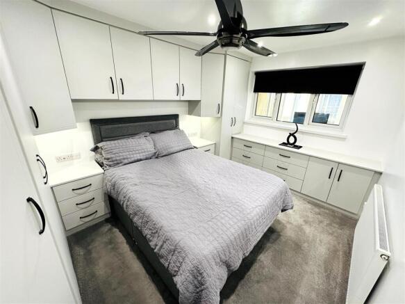 Bedroom1.jpg