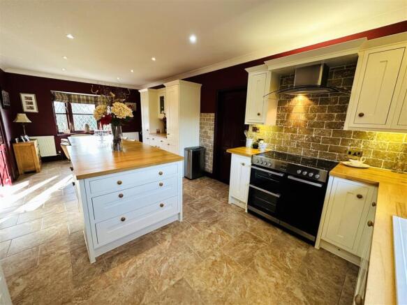 Kitchen diner