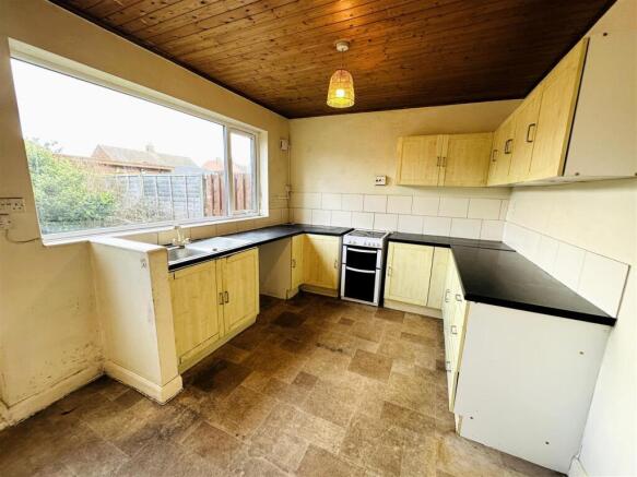 Kitchen.2.jpg