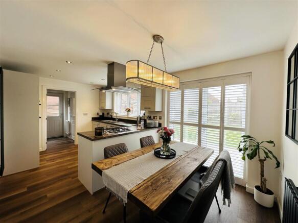 Kitchen1.jpg