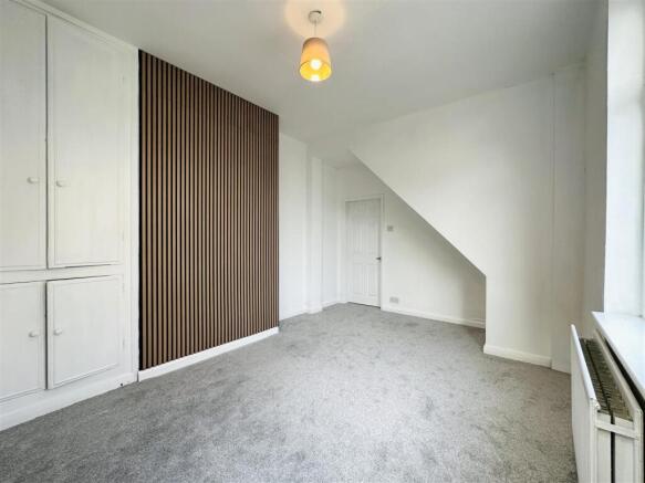 lounge1.jpg